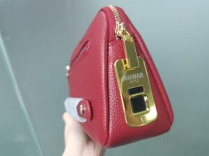 (حقيبة انور ابل)